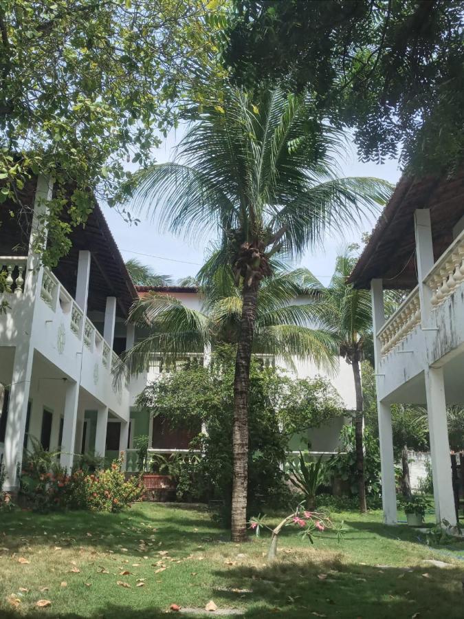 Residencia Pancho Villa Canoa Quebrada Exterior photo